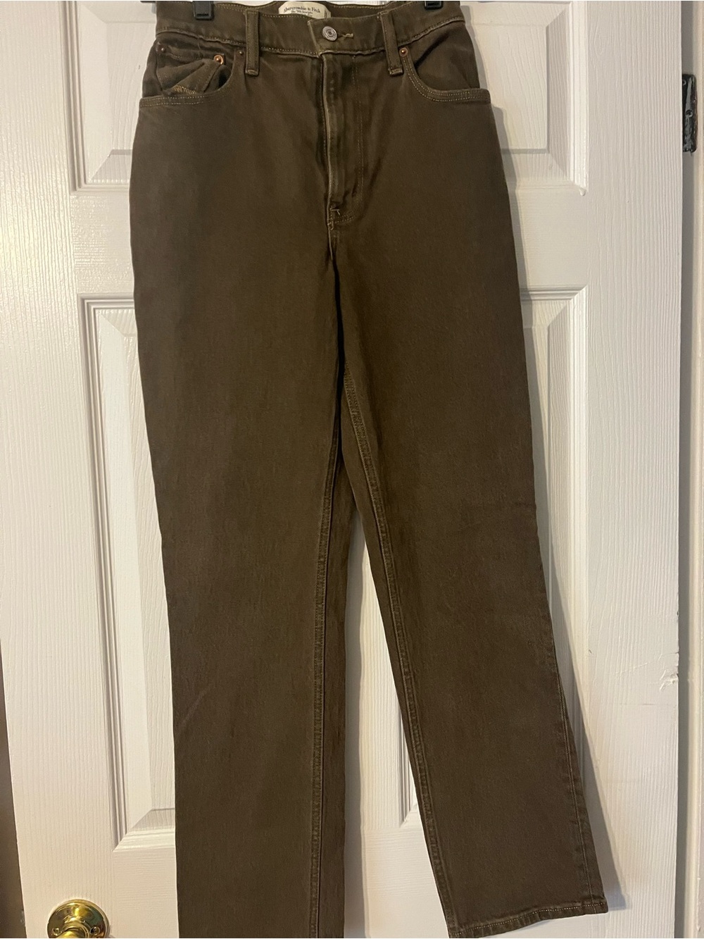 Abercrombie & Fitch women’s Olive-Brown Straight Jeans 24 waist size 00